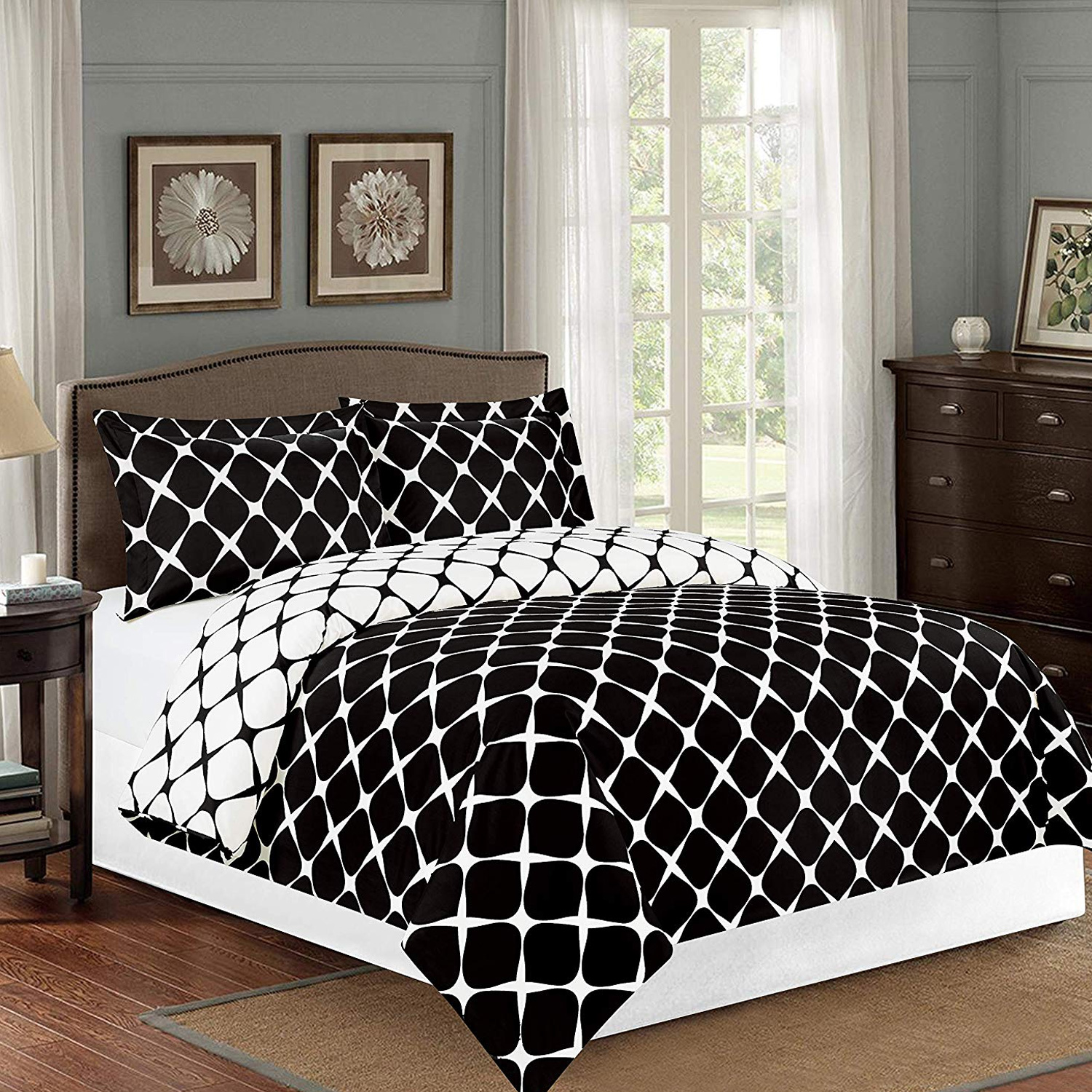 3 Piece Milano Trellis Pattern 2-Tone Printed Reversible Duvet Cover Set